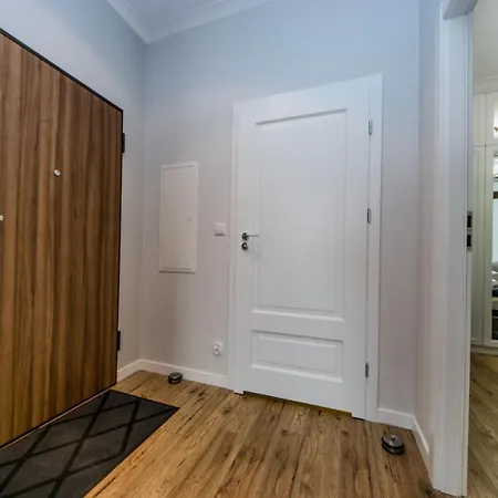 Garden Gates - Billberry